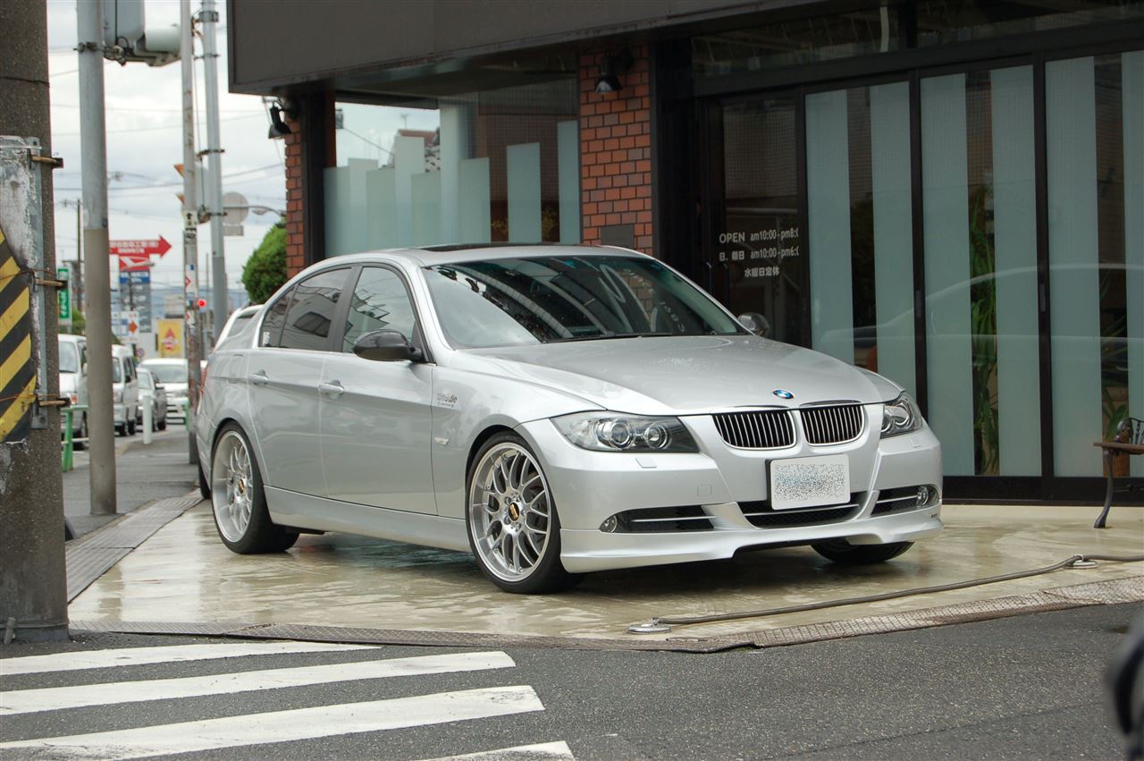 BMW3シリーズ（E90)が入庫しました。