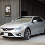 納車されたばかりのトヨタ マークXが入庫いたしました。
事前に何度もご来店いただき、予算内での最新のシステムをご案内しました。